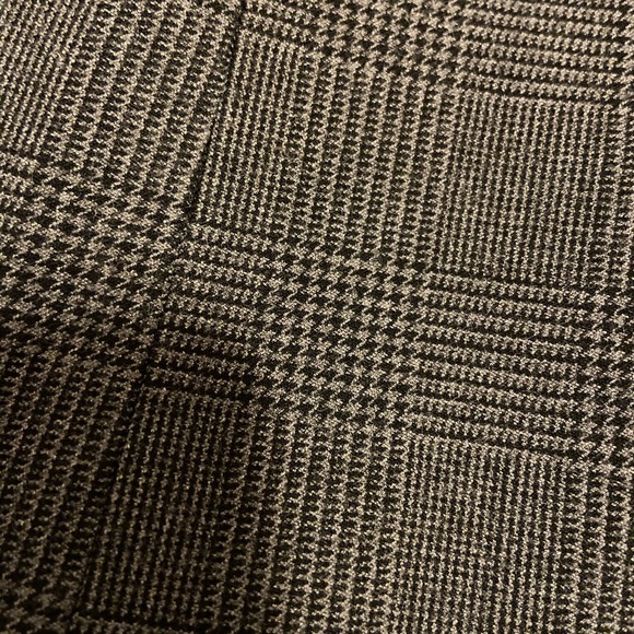 Adorable Babaton skirt! - Picture 3 of 3